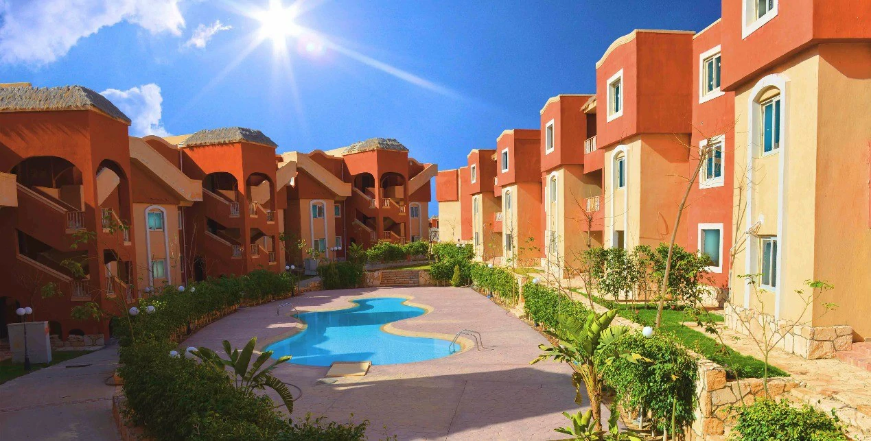 قرية-بانجلوز-الساحل-الشمالي